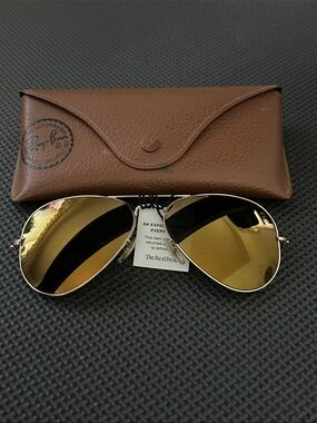 Ray-Ban Gold Frame Aviator Sunglasses with Gold Lenses and Brown Case